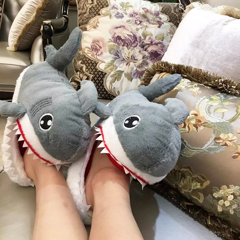 Fuchsia Molly Shark slippers featuring plush shark design with detailed fins and open-toe style for cozy comfort.