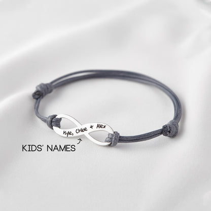 Green Millie mother bracelet featuring engraved kid names, a heartfelt gift for Mother&