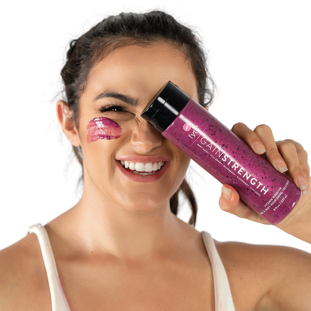 Cyan Ares Ultra-Nourishing Exfoliating Mask skincare product with creamy texture and natural ingredients visible in the image