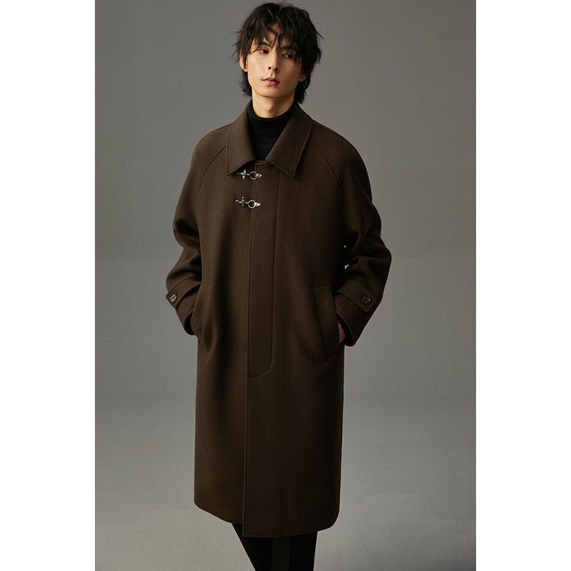 Carmine Juneberry Winter Elegance™ Wool Coat, stylish long coat with a tailored fit, in classic wool fabric, perfect for cold weather.