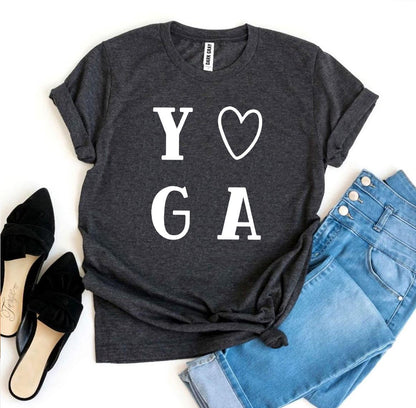 Agate yoga T-shirt in soft fabric with a relaxed fit, perfect for exercise and casual wear.