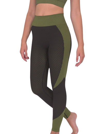 Lazurite Trois Seamless Activewear Leggings in black with green accents, close-up of snug, stretchy fabric and high waistband.