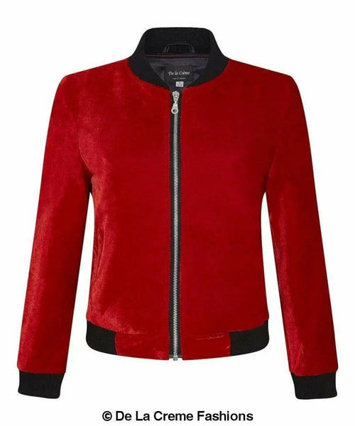 Red women&