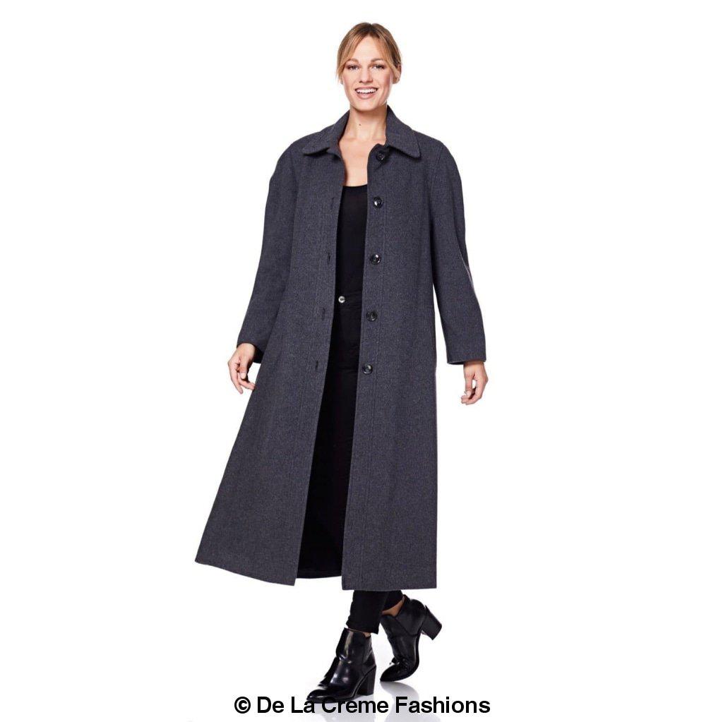 Plus size long coat by Rose Eleusis made of wool and cashmere blend, featuring a stylish, cozy coat with a tailored fit.