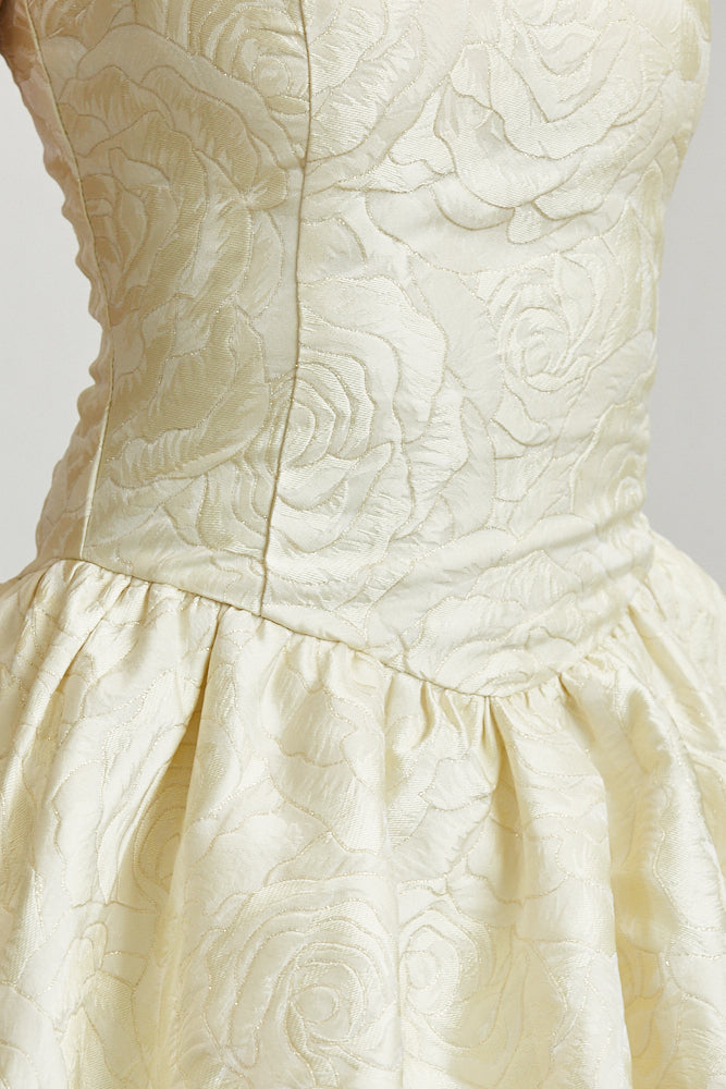 White Amphitryon Belle Rose Dress for women, featuring elegant fabric and detailed design, ideal for stylish occasions.