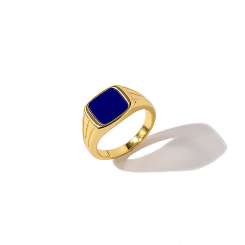 European and American retro green peacock stone ring by Carmine Medusa, featuring a natural peacock-colored gemstone in vintage jewelry style.