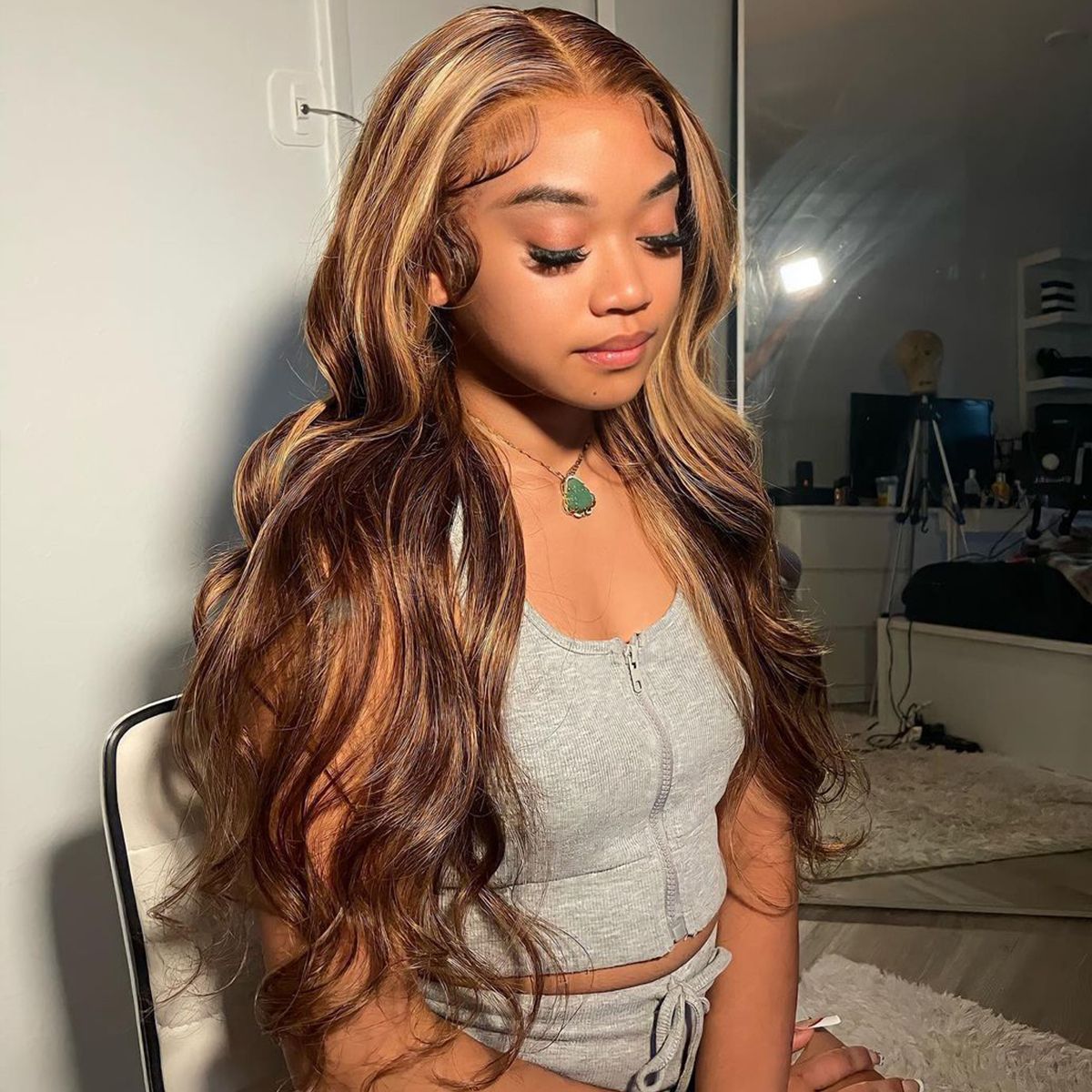 Pear Daisy 4x4 lace closure wig with human hair, body wave texture, natural density, ideal for versatile styling.