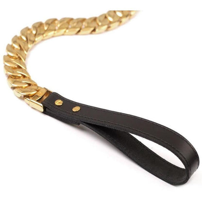 Almandine Kilo Cuban Link pet leash with sturdy design and metal clasp, ideal for secure walking of dogs or pets.