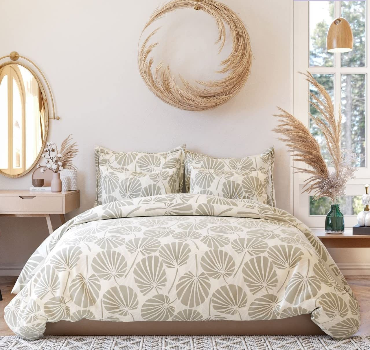 Cream Glace Cotton Fitted Bedsheet by Lilac Hercules with 400 TC, showcasing a smooth, fitted bedsheet on a bed.