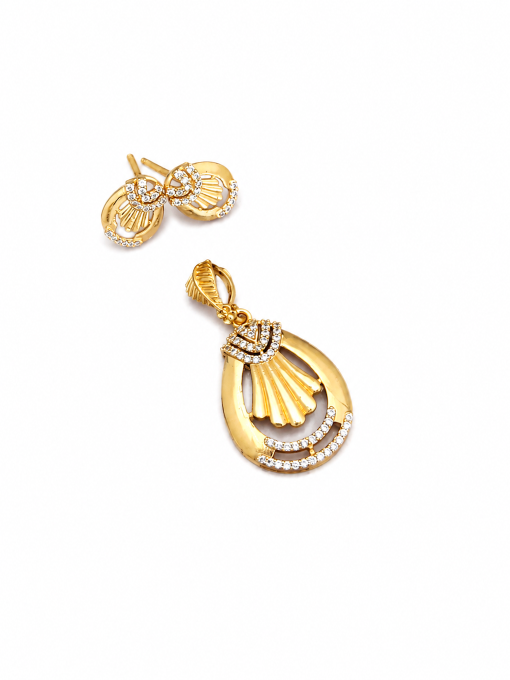 Periwinkle Alfie long chain necklace with elegant design, featuring a stylish jewelry piece suitable for fashionable accessories.