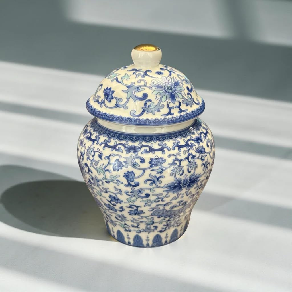 Small Periwinkle Azolla vase for table and shelf decor, featuring a smooth ceramic finish and compact design.