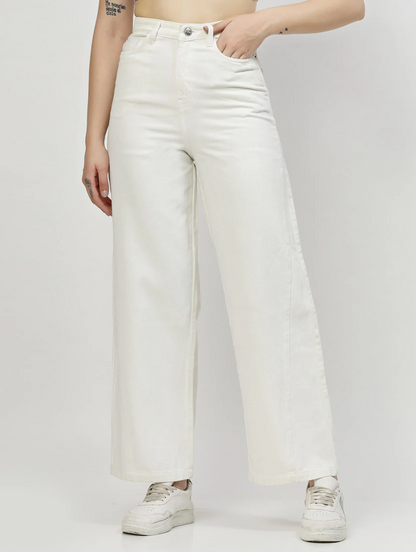 Women’s high rise white denim jeans by Ochre Ourea, size 32, displayed on a hanger with a focus on fit and fabric texture.