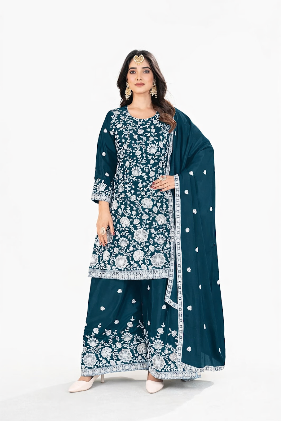 Elegant embroidered Jade Iphigenia women&