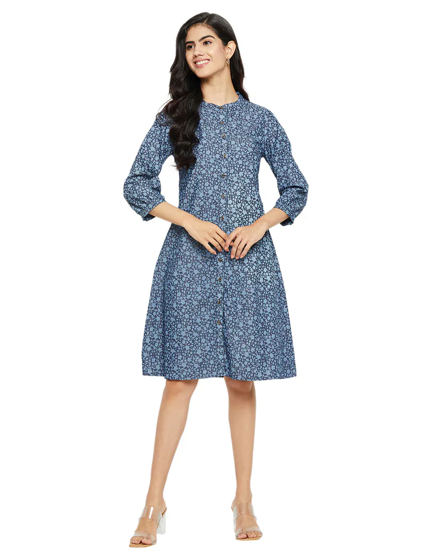 Women’s light blue A-line dress by Gray Iolaus, size M, shown on a hanger with a simple background.
