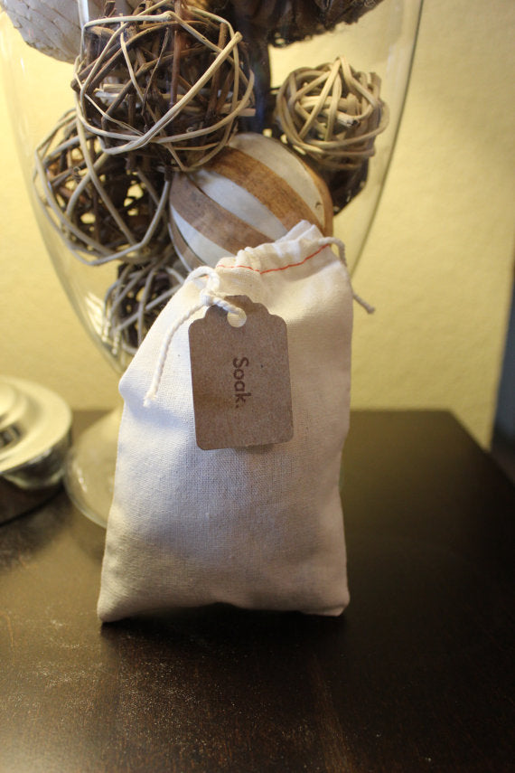 White Smokey Perfect Baby Organic Bath Tea sachet for gentle bodycare, featuring a soft, natural herbal blend in a delicate sachet.