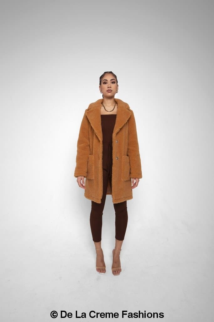 Rose Eleusis Jacqueline oversized teddy coat in soft brown, featuring plush fleece fabric and a cozy, relaxed fit.