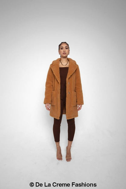 Rose Eleusis Jacqueline oversized teddy coat in soft brown, featuring plush fleece fabric and a cozy, relaxed fit.