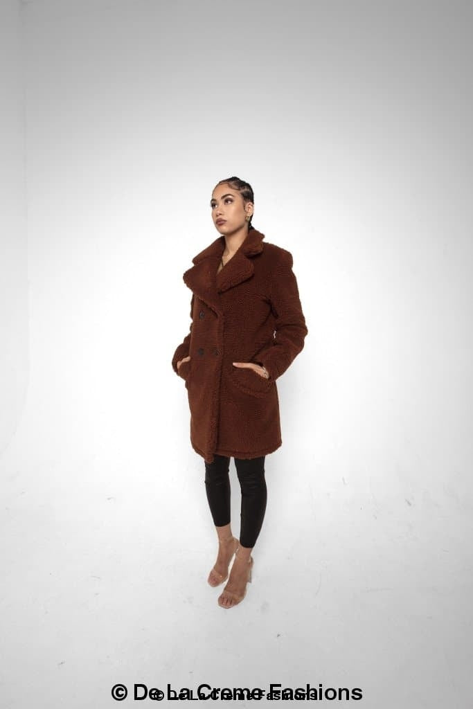 Rose Eleusis Janine double-breasted borg teddy coat, cozy winter jacket with large lapels and plush fleece material.