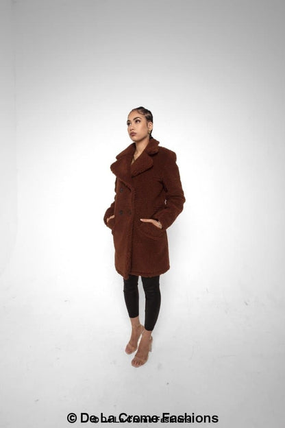 Rose Eleusis Janine double-breasted borg teddy coat, cozy winter jacket with large lapels and plush fleece material.