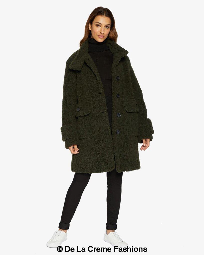 Rose Eleusis Julie high-neck Borg teddy coat, cozy jacket with plush faux sheepskin lining and stylish high collar.