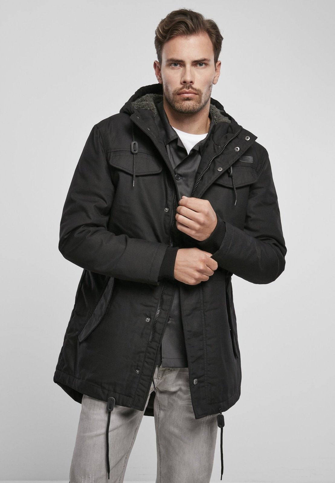 Callisto Marsh Lake Parka jacket, heavy winter coat with hood, featuring durable fabric and practical design.