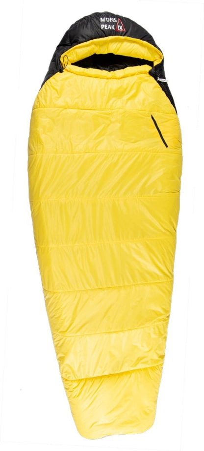 Triangulum Settler 15F camping sleeping bag with full-length zipper, designed for outdoor camping and cold weather comfort.