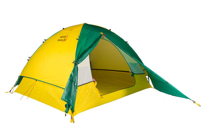 Triangulum Trail 43 3- or 4-person camping backpacking tent with fly door view, lightweight and durable for outdoor adventures.