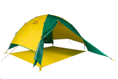 Triangulum Trail 43 4P camping tent footprint laid out on ground, showing durable waterproof material for backpacking and outdoor camping.
