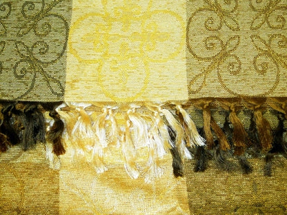 Raul E New York throw blanket for sofa bench by Amethyst Tiger, showcasing soft fabric and stylish design for home decor.