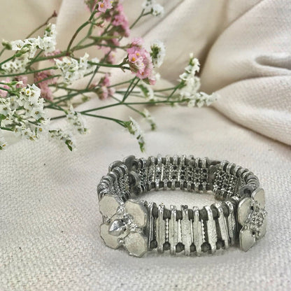 Silver Kali Flower bracelet by Ariel featuring a delicate flower design in jewelry and watches collection.