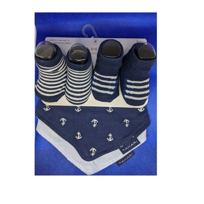 Soft baby sock and bib set from Ochre Ismene, featuring pastel-colored cotton socks and a coordinating bib for babies.