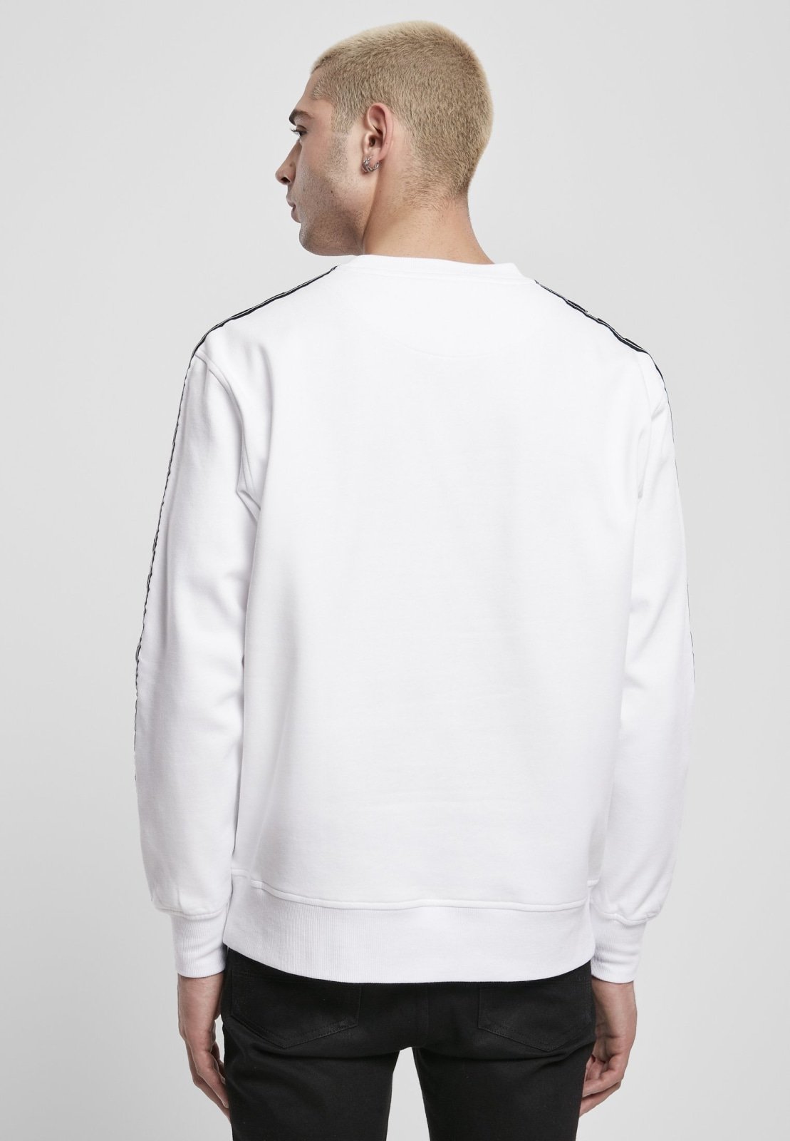Callisto Starter Logo Taped Crewneck sweatshirt featuring a taped neckline and printed logo, in a casual sweater style.
