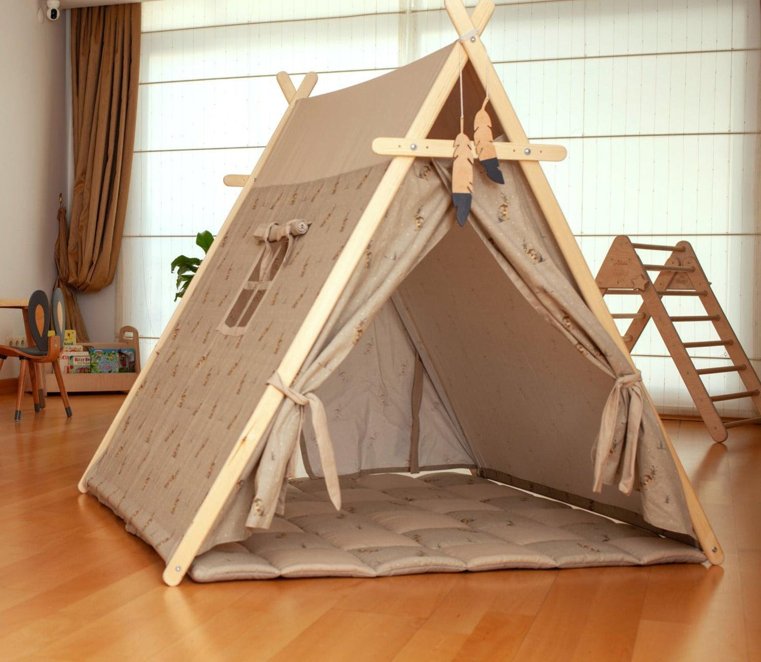 Red Oceanus XL play tent with matching play mat set, featuring a bunny design, suitable for children’s indoor and outdoor play areas.
