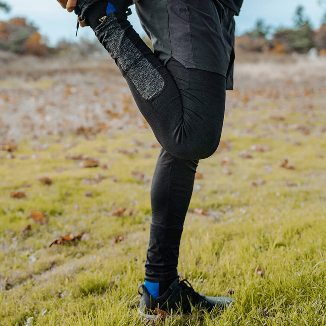 Women’s thermal leggings by Rose Hemera, activewear with warm, stretchy fabric suitable for cold weather and outdoor activities.