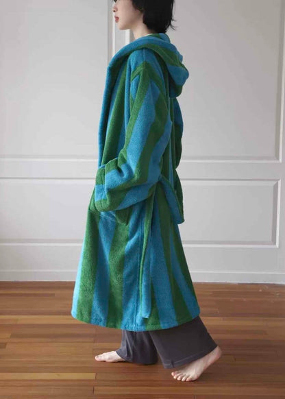 Ultra-soft retro striped bath robe from Inspecial Home, made of 100% organic long-stapled cotton for cozy comfort and stylish home decor.