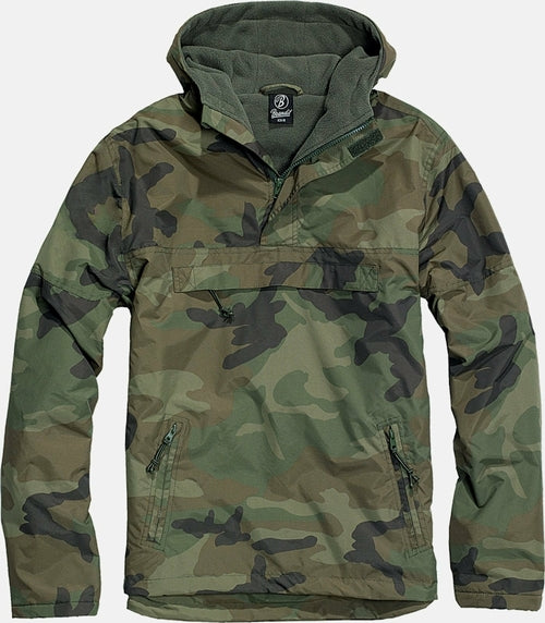 Callisto Essential Windbreaker jacket in a standard style, featuring lightweight fabric and a practical design for outdoor wear.